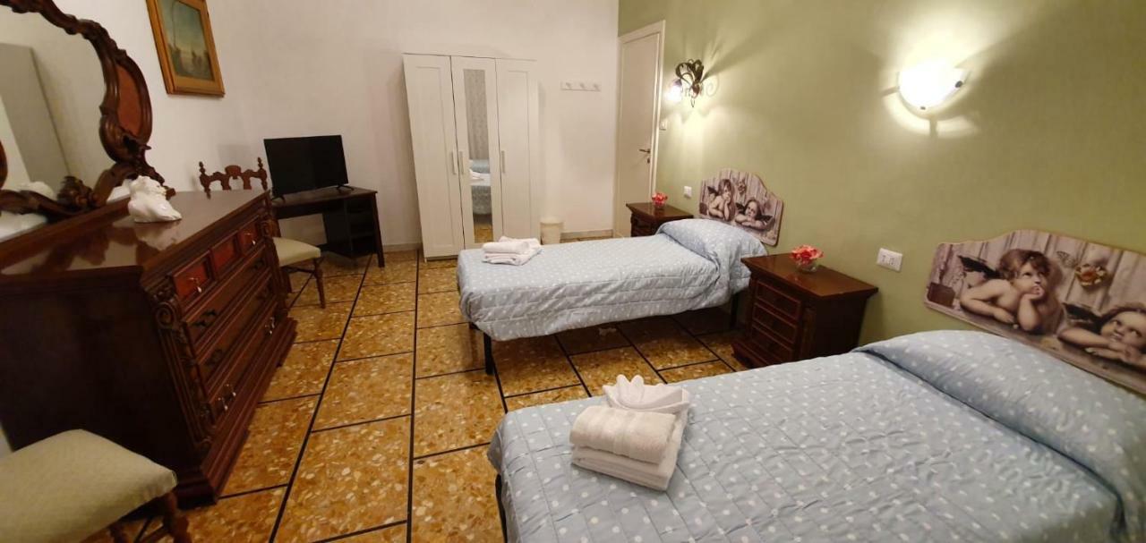 La Casa Di Chiara Lägenhet Rom Exteriör bild